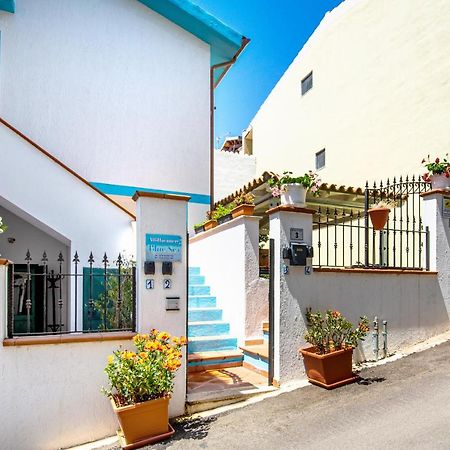 Affittacamere Blue Sea Posada  Exteriör bild